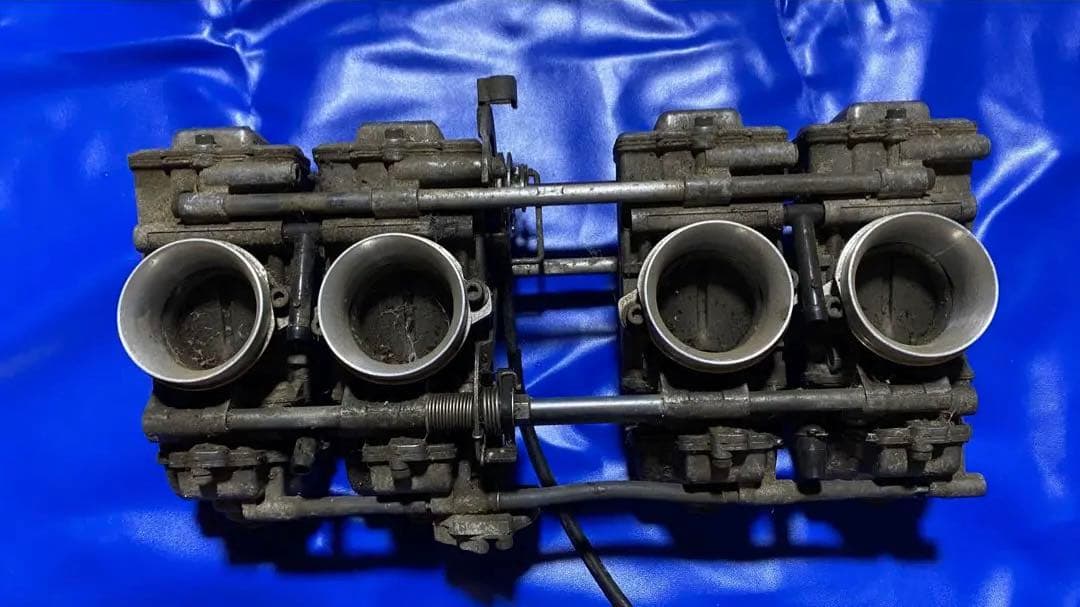 shikama6 要OHベースKEIHIN FCR4連ファンネル付ジャンク