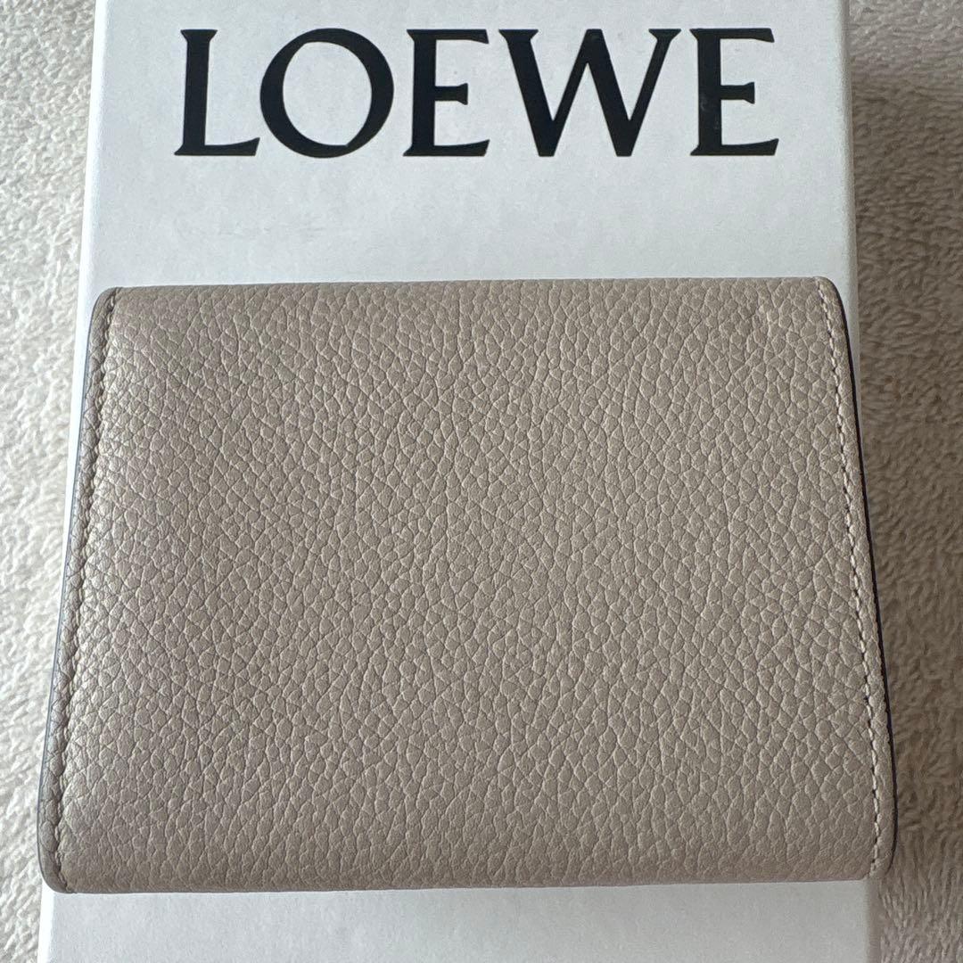 LOEWE トライフォールドウォレット　三つ折り財布　ライトオーツハニー