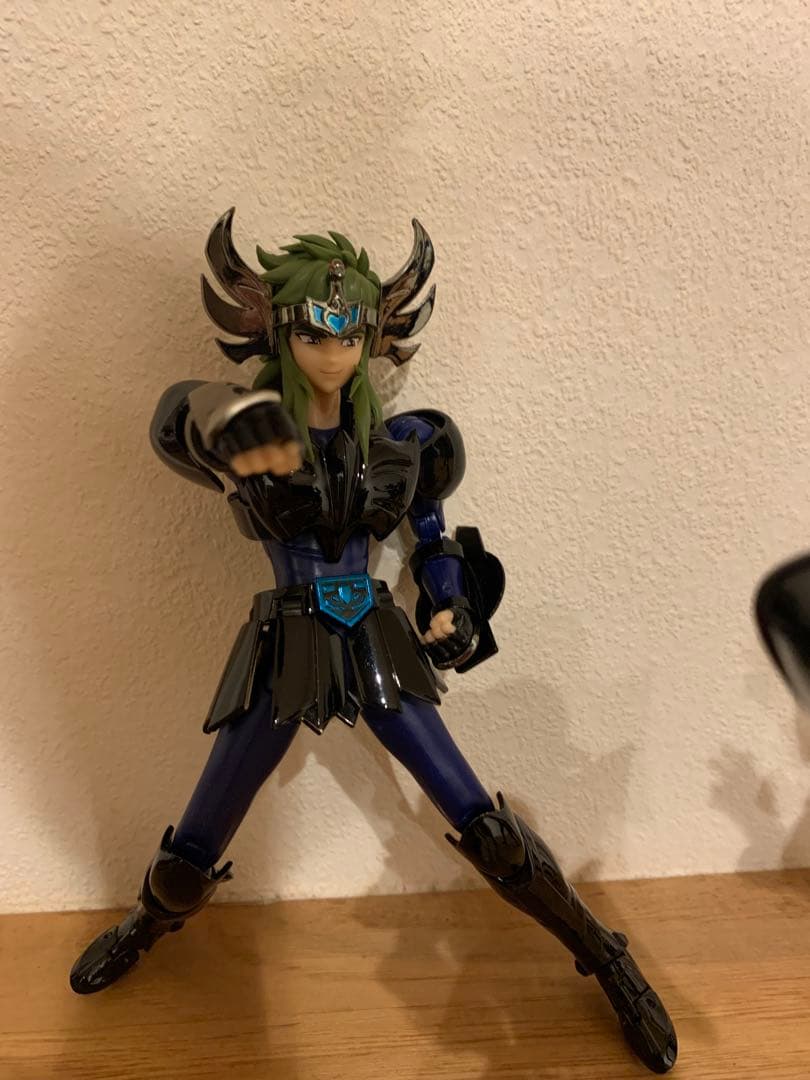 聖闘士星矢　暗黒聖闘士　フィギュア