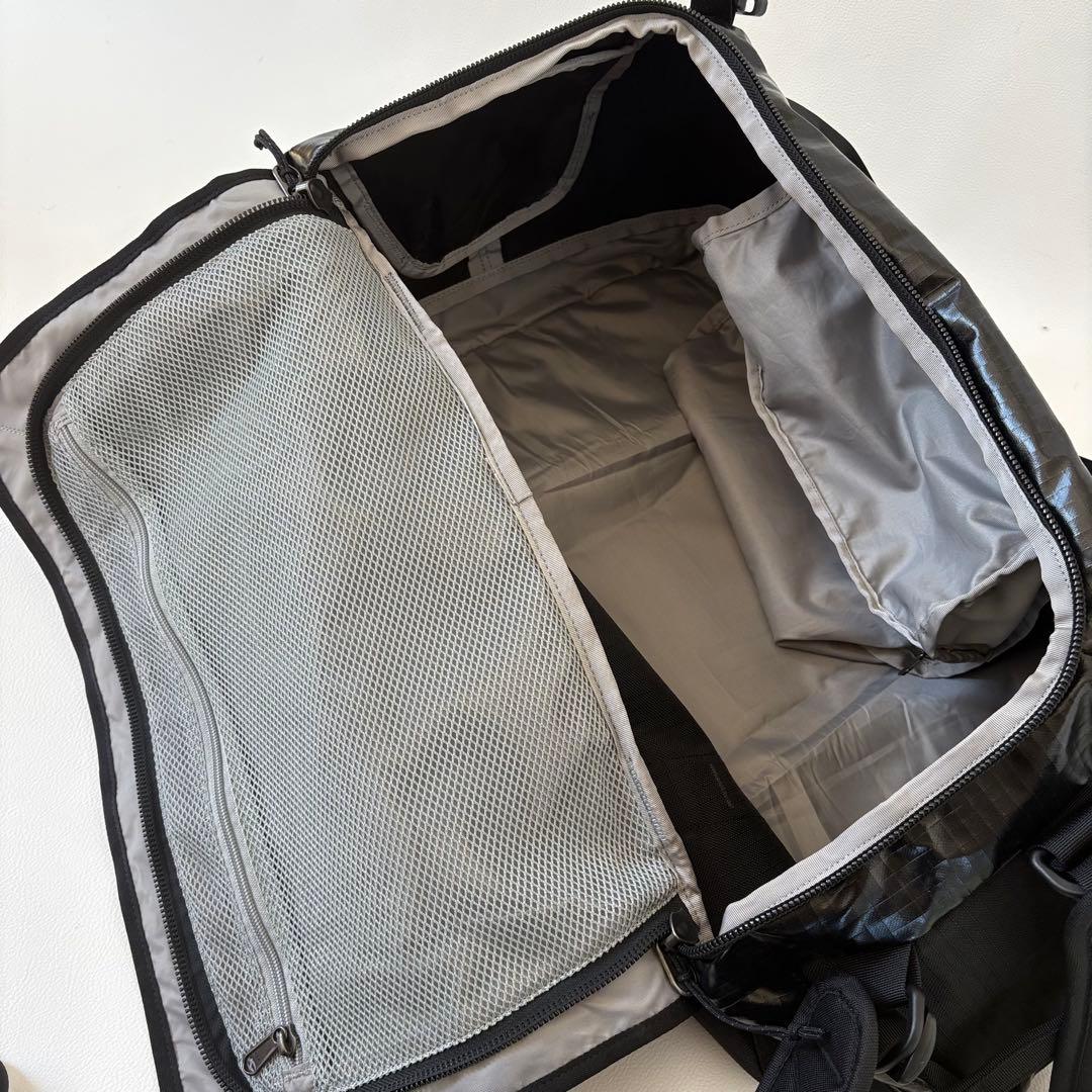 未使用級 patagonia ブラックホール ダッフル 40L ブラック