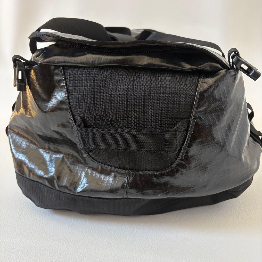 未使用級 patagonia ブラックホール ダッフル 40L ブラック
