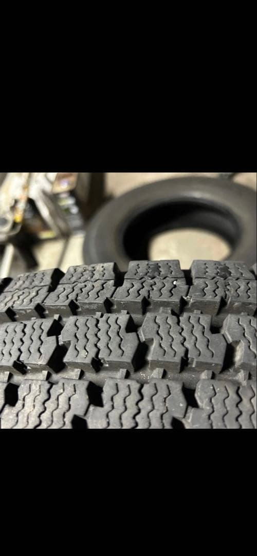 もんぺ専用195/80R15107/105DELVEX935スタッドレス4本