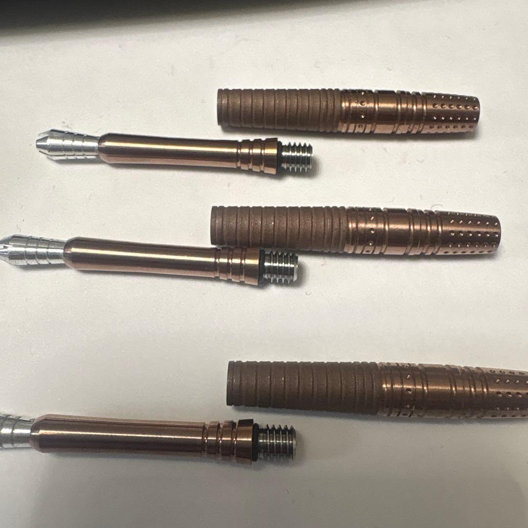 ダーツ 3本セット　ケース付き　TARGET LUMIERE(ルミエール)