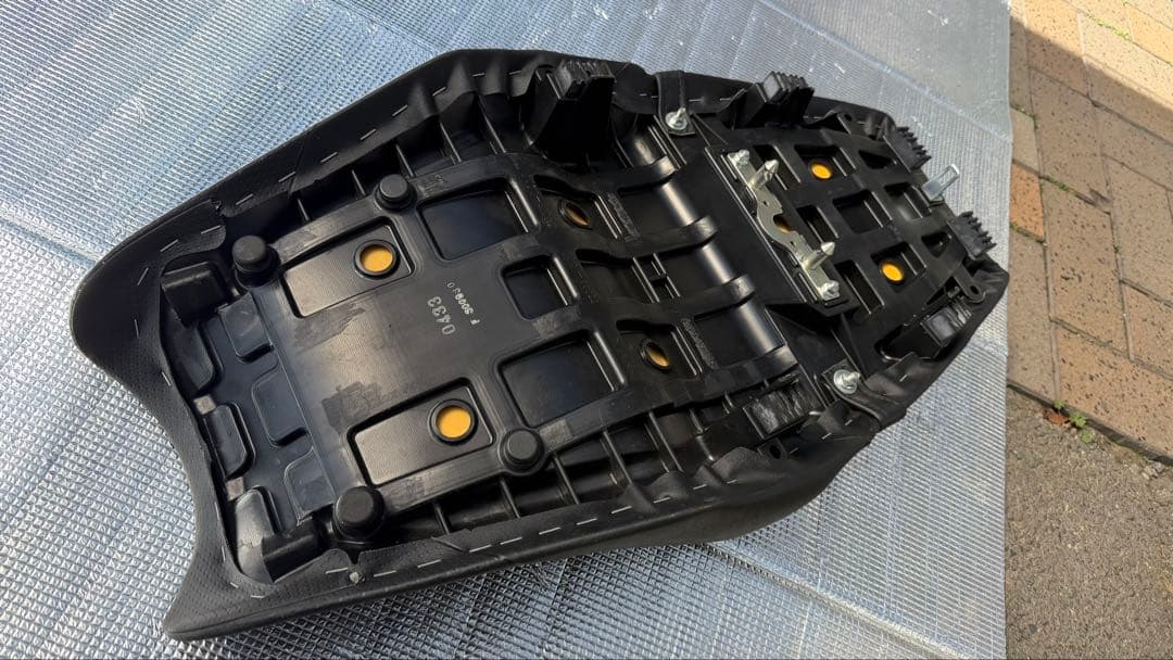 zx14r用 18年式　純正シート