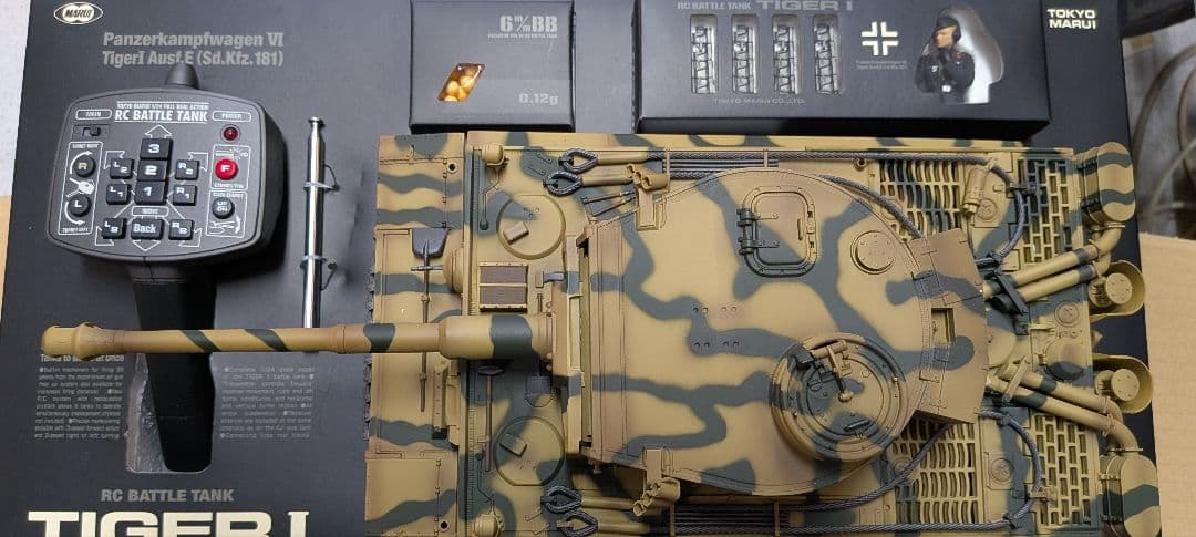 東京マルイ RCバトルタンク Tiger I カモフラージュ
