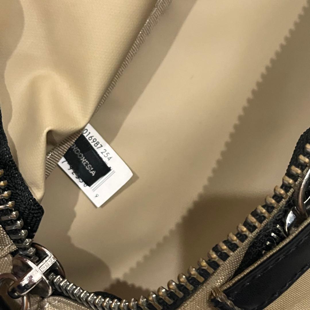 MARC JACOBS ベージュ ボディバッグ