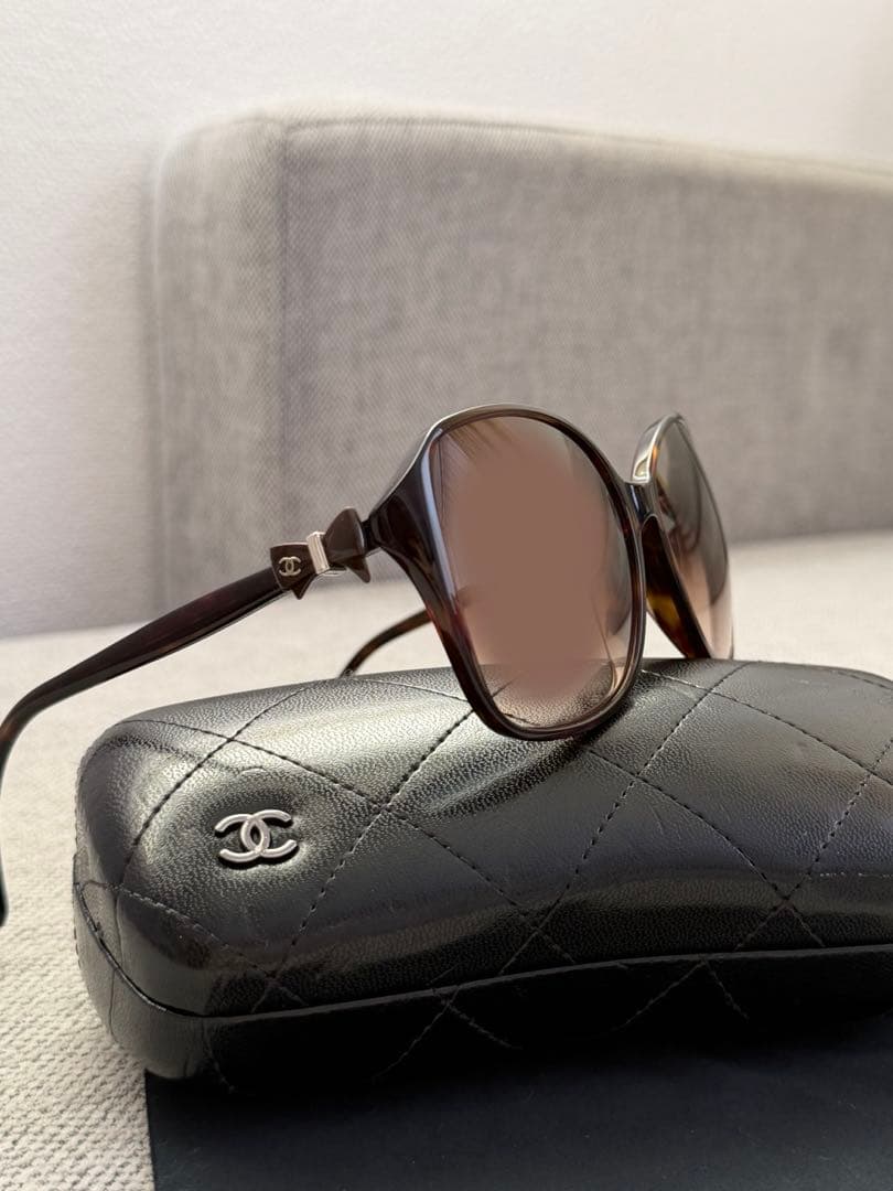 CHANEL サイドリボンサングラス　未使用品