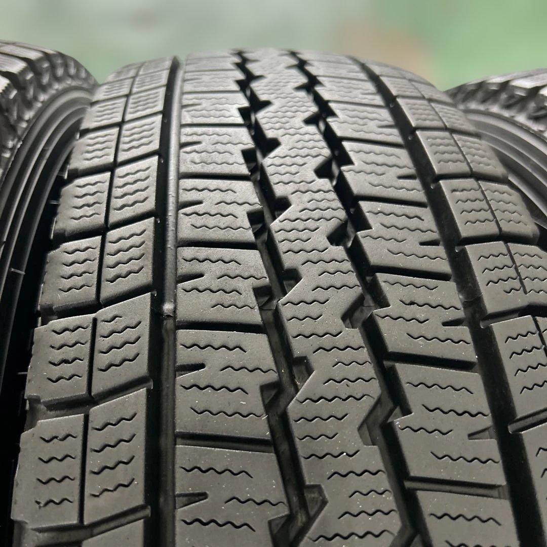 中古スタッドレス195/80R15LTダンロップ　ハイエース、キャラバン等に