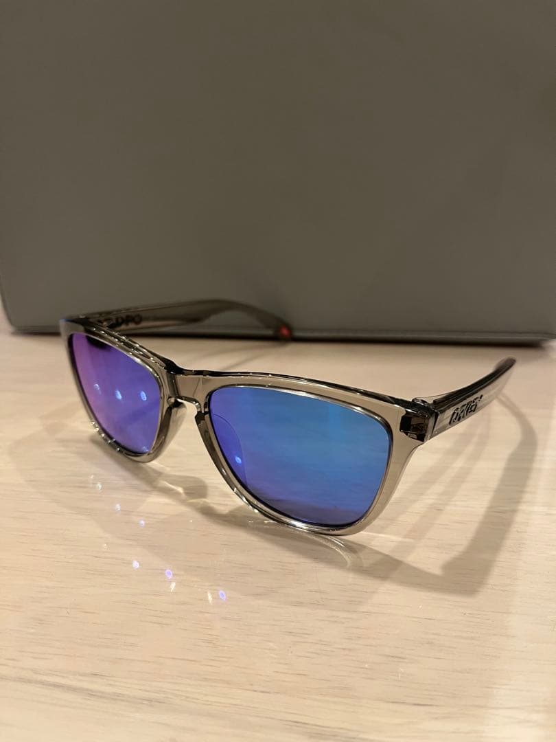 オークリー　サングラス　frogskins