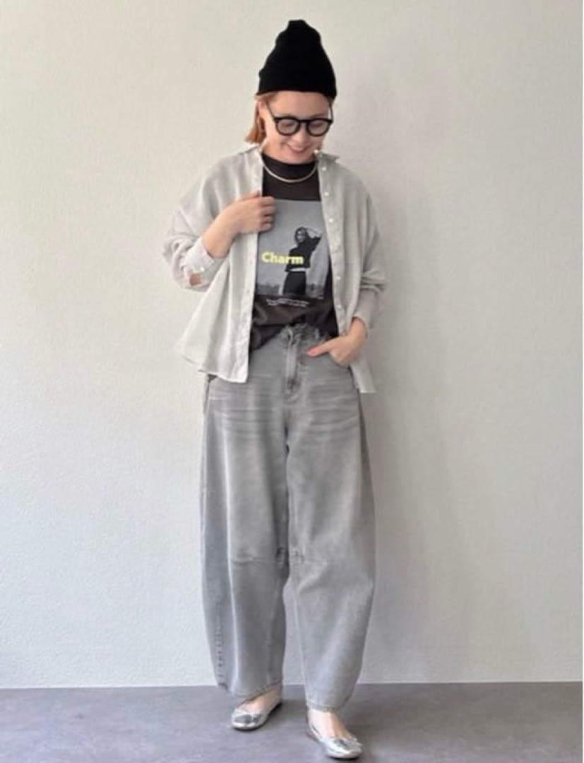 ほ*し様 デニムカーブレッグパンツ レディース　グレー