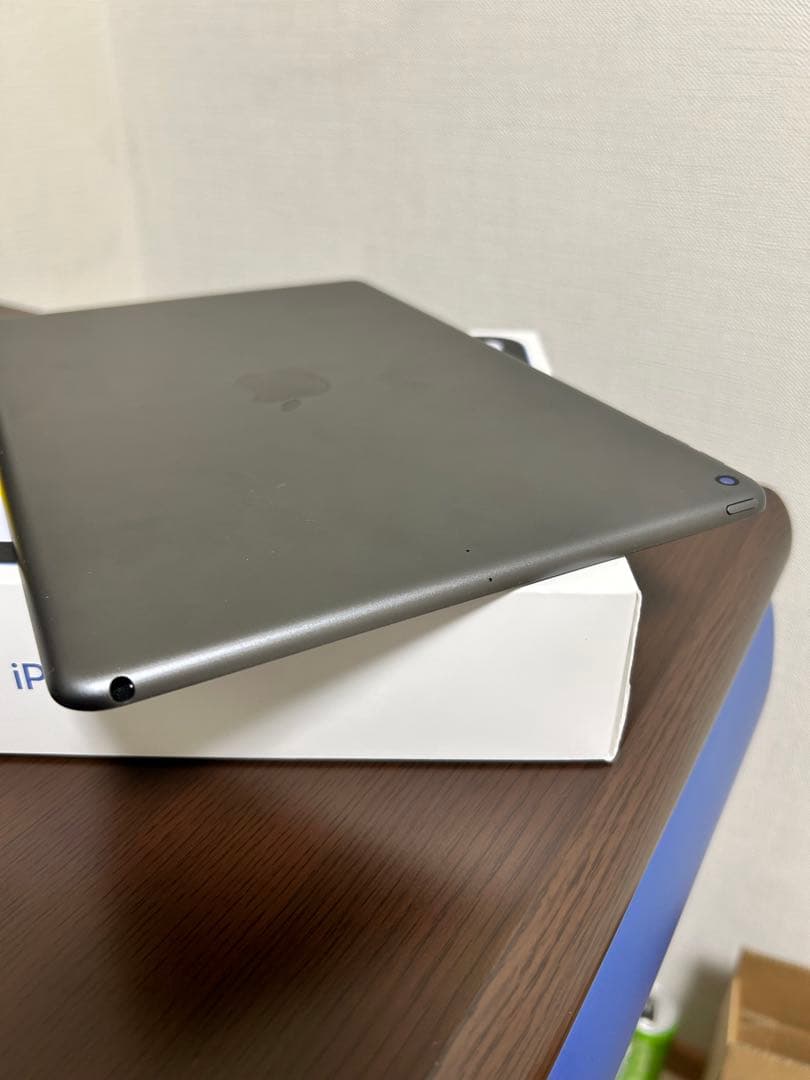 Apple iPad Air3 2種類のケース付き