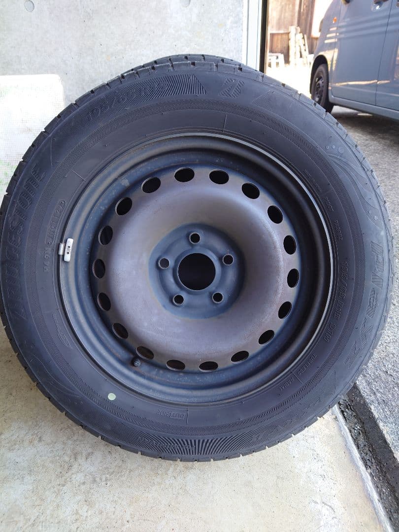 カングー タイヤ195/65R15 ＆純正スチールホイール ４本セット