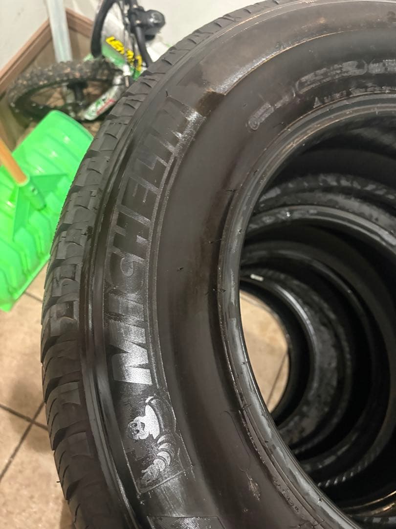 2023年製サマータイヤ　265/65R17 バリ溝