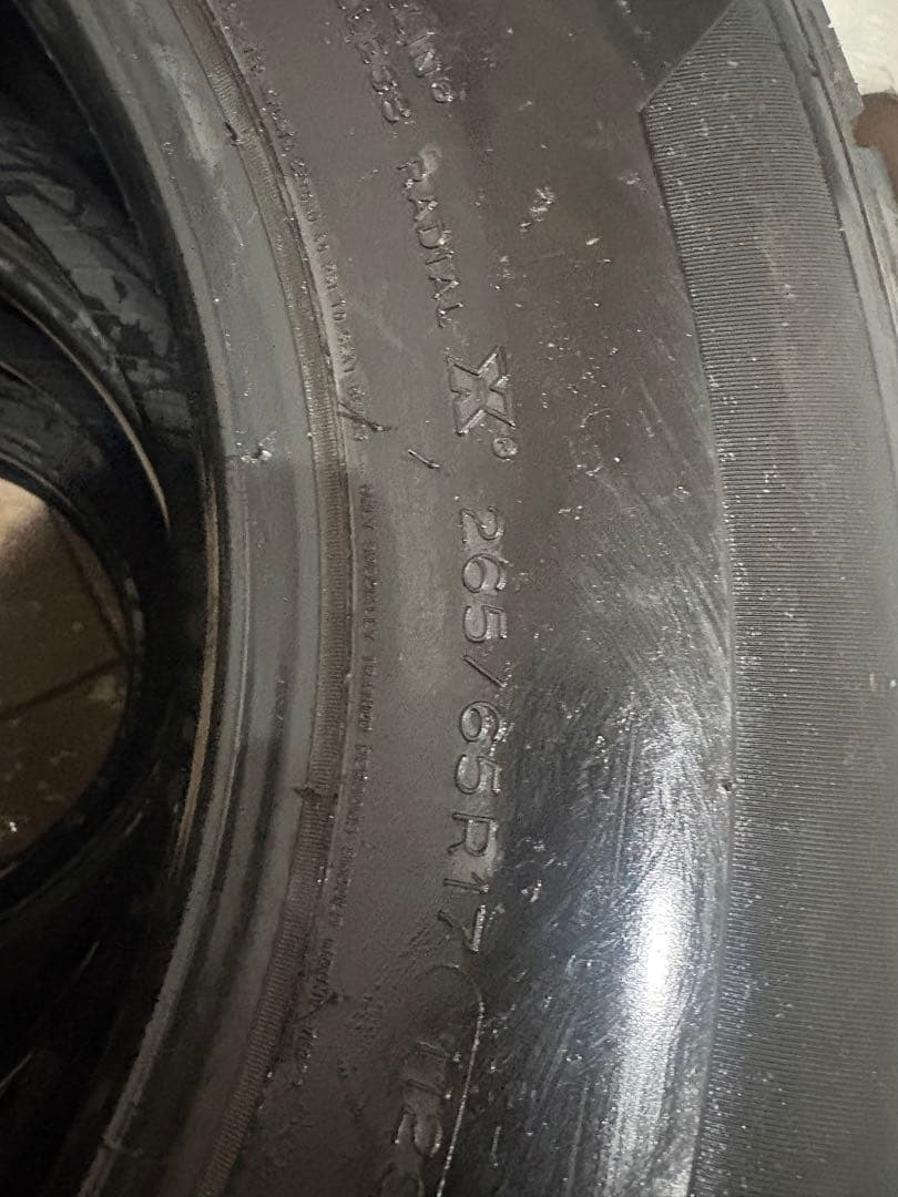 2023年製サマータイヤ　265/65R17 バリ溝
