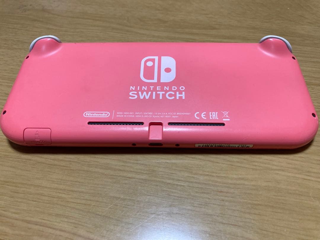 Nintendo Switch Liteコーラル　ピンク