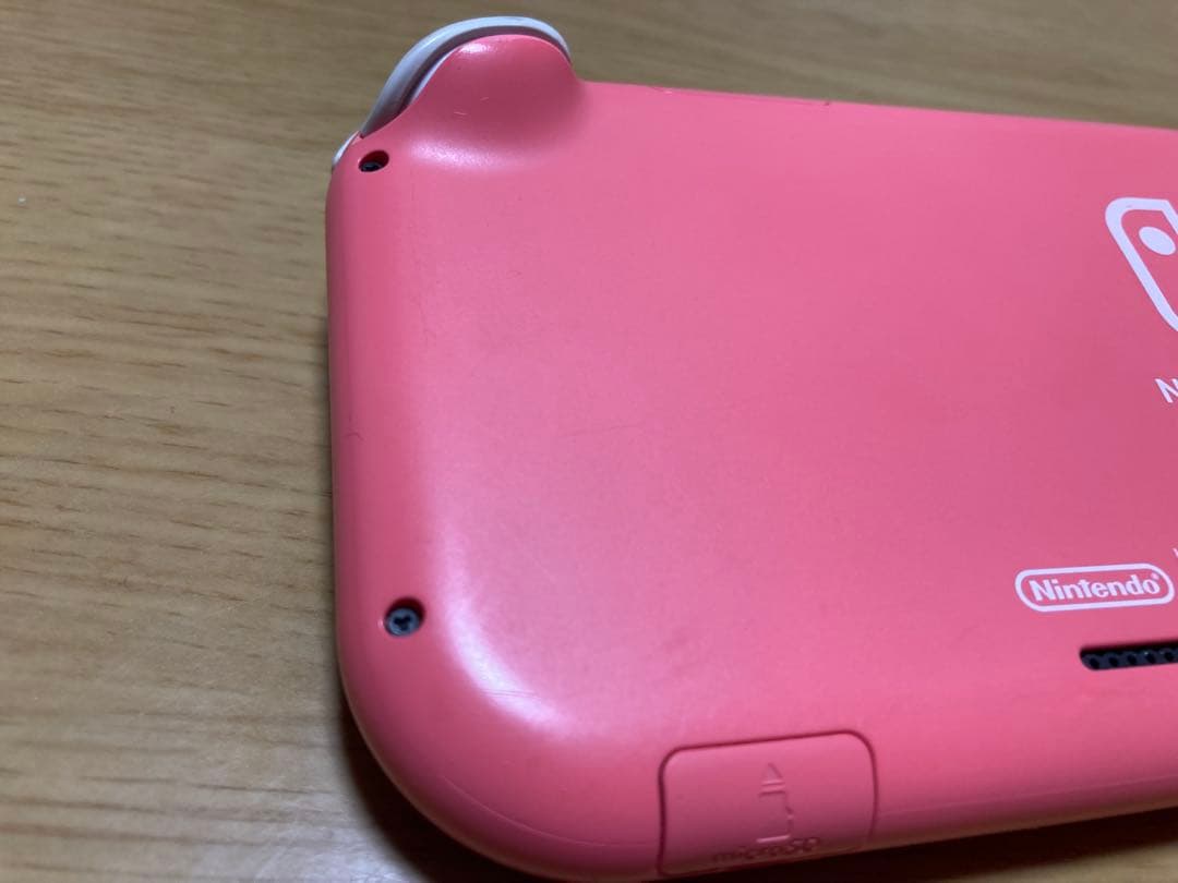 Nintendo Switch Liteコーラル　ピンク