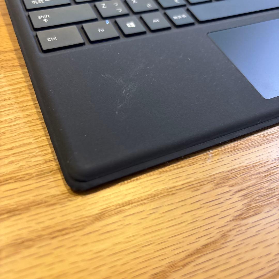 【週末値下げ】Microsoft Surface Pro 7 256GB 8GB