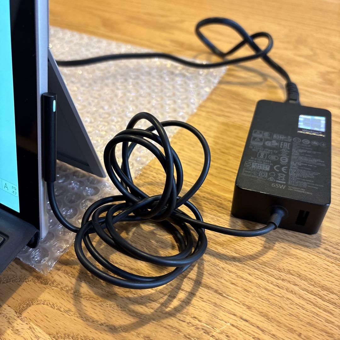 【週末値下げ】Microsoft Surface Pro 7 256GB 8GB