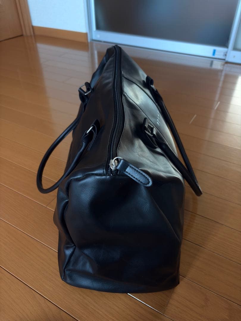 BEAMS ブラックレザーボストンバッグ