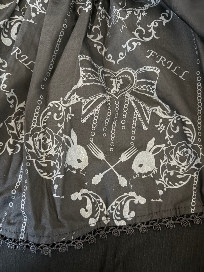 h.NAOTO FRILL ジャンパースカート　ロリィタ　ワンピース　黒　フリル