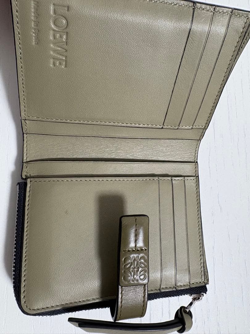 【最終値下げ】ロエベ　スリムジップ　バイフォールドウォレット LOEWE