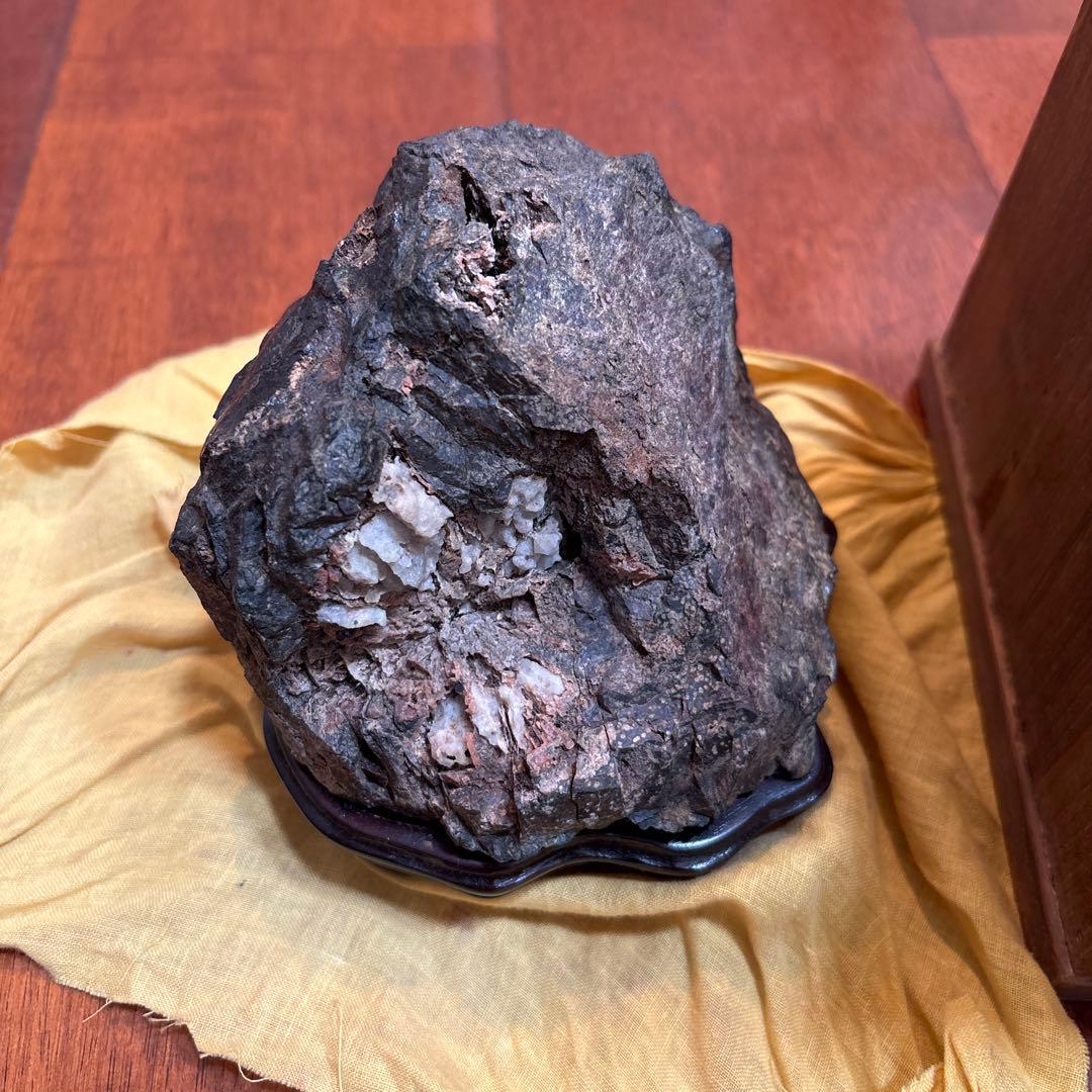 菊花石　盆栽石　鑑賞石　台座　桐箱付き