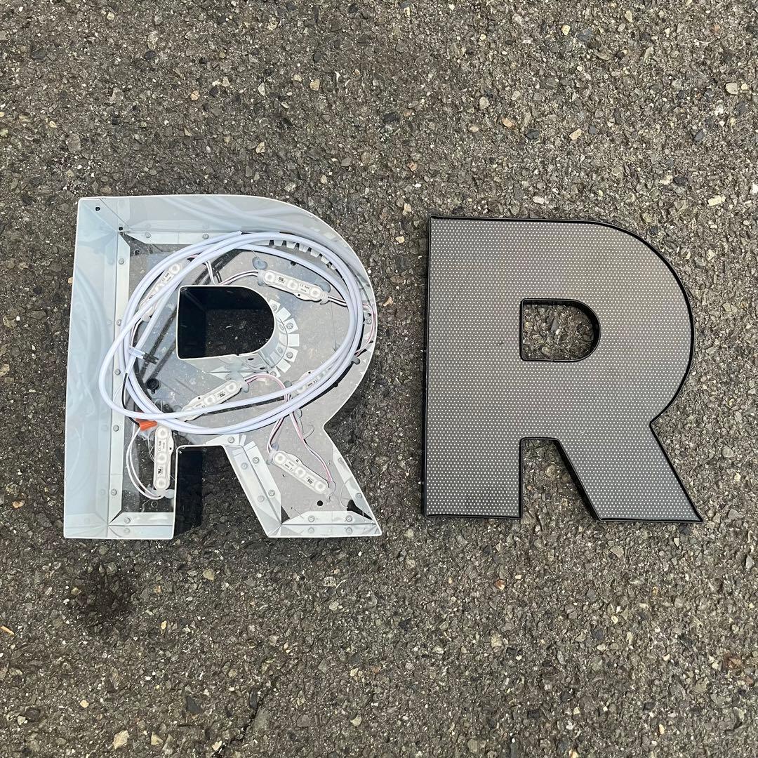 R 看板 アルファベット レターサイン 文字 アメリカ ビンテージ アンティーク