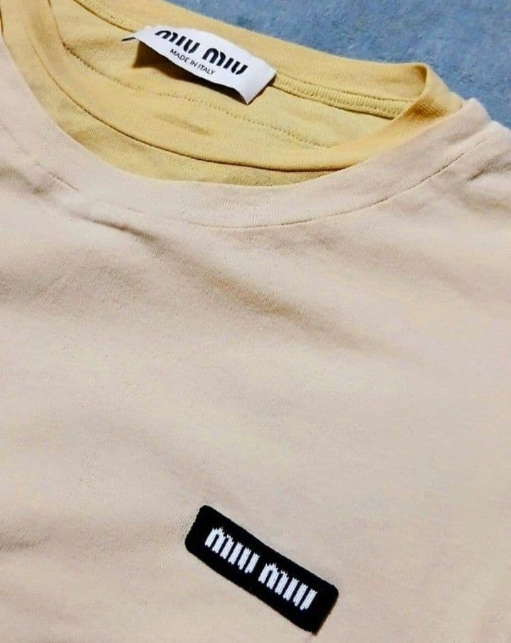miu miu ベージュ 半袖Tシャツ