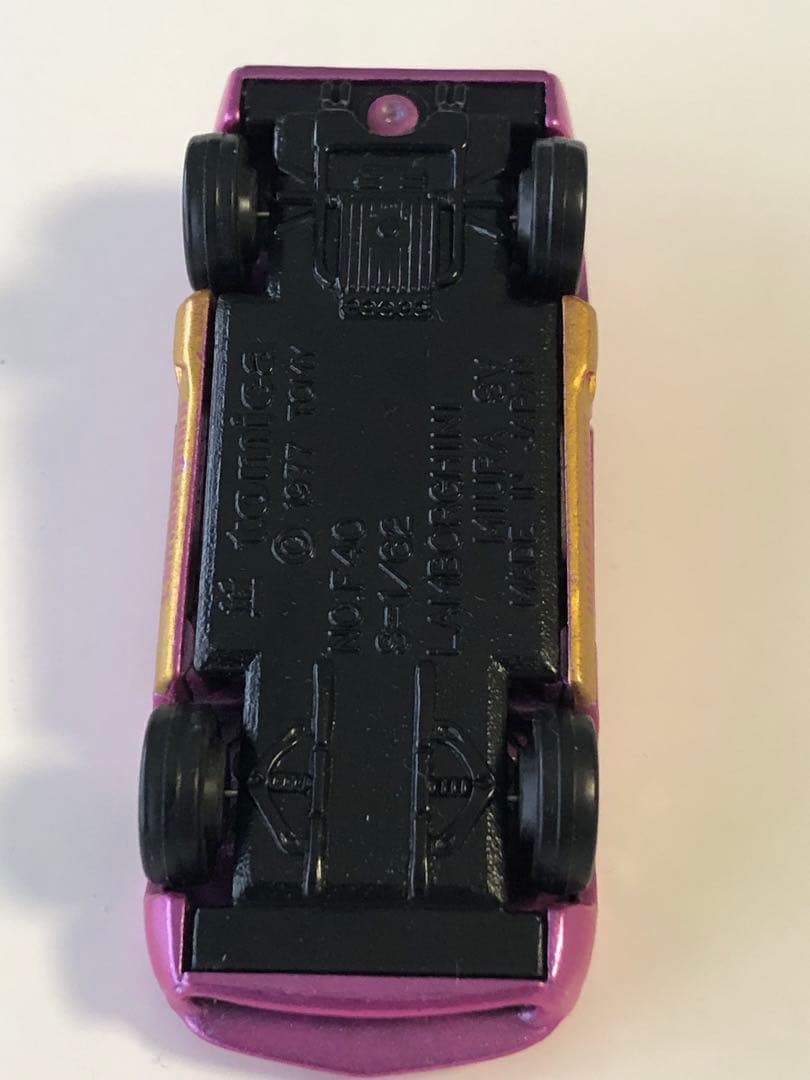 トミカ 青箱　ランボルギーニミウラ　ピンクメタリック1/62 スケール 箱付き