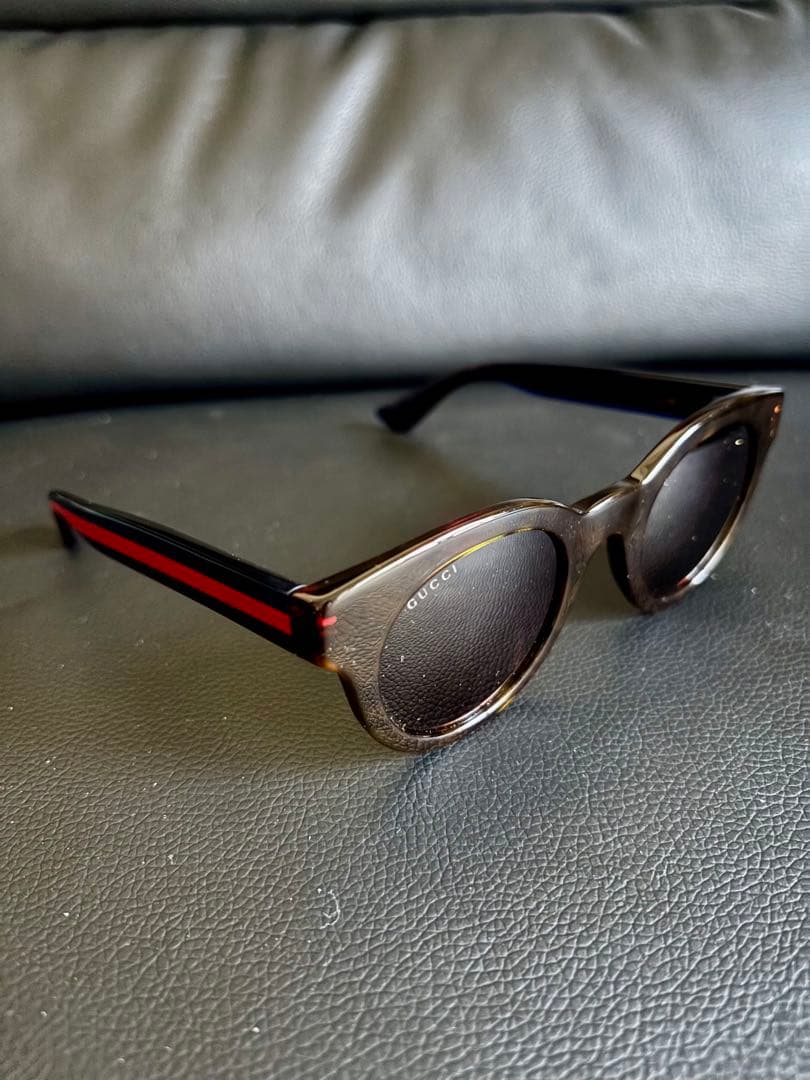 GUCCI ラウンド型ブラウンサングラス ケース付き