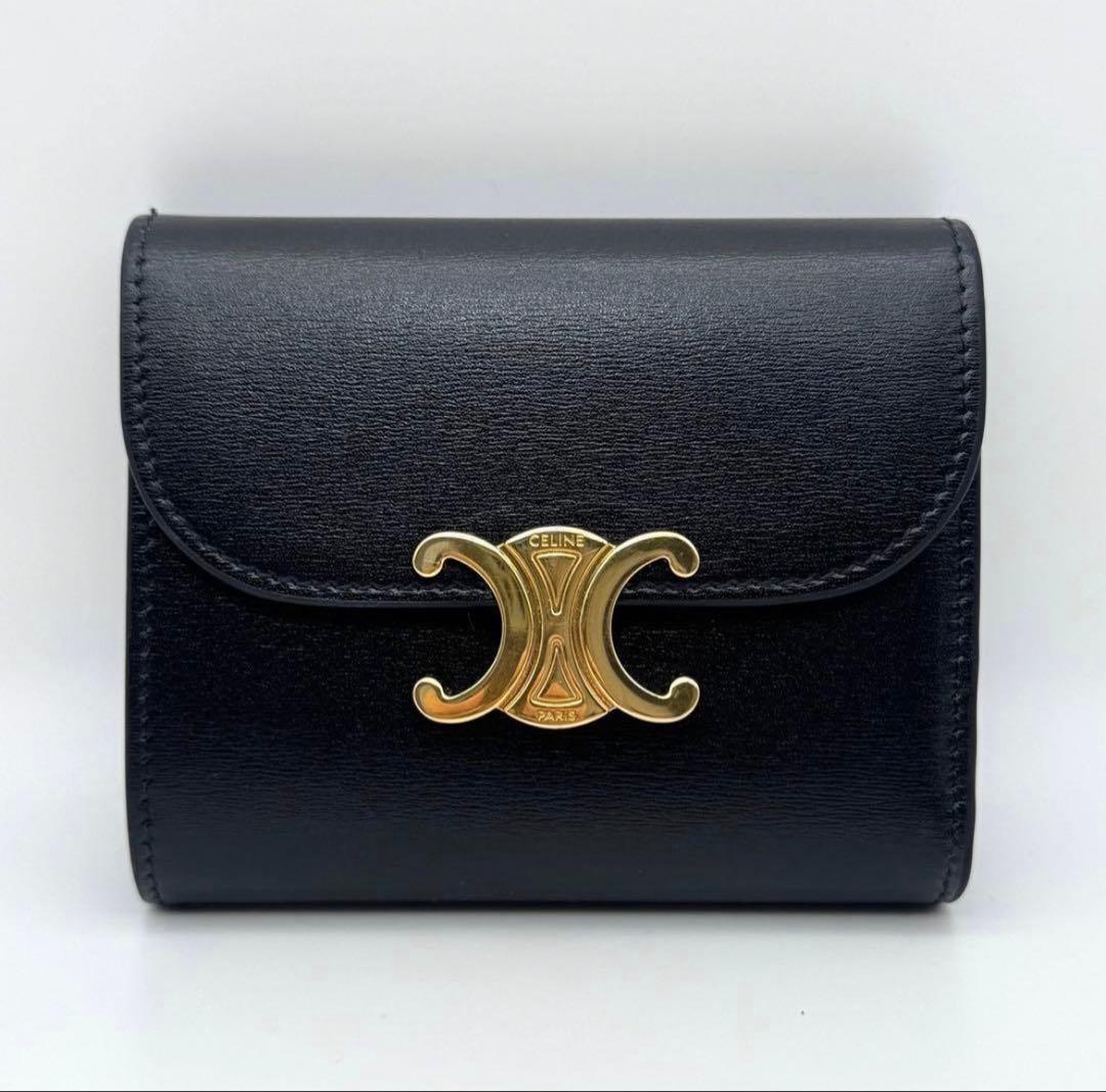 【極美品】 セリーヌ スモール フラップウォレット トリオンフ ブラック