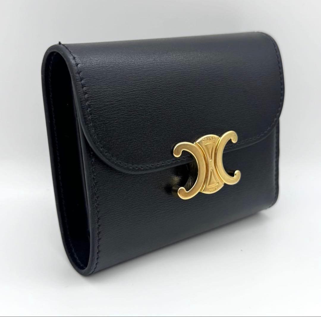 【極美品】 セリーヌ スモール フラップウォレット トリオンフ ブラック
