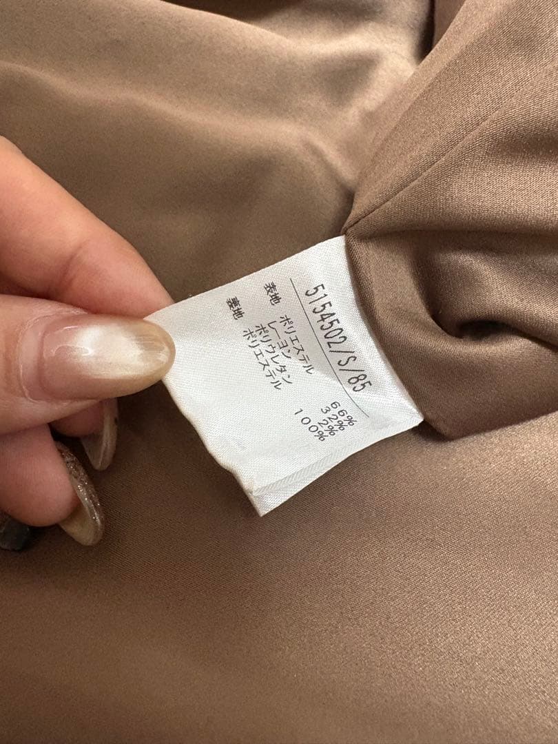 【美品】Noela バックフレアオータムコート