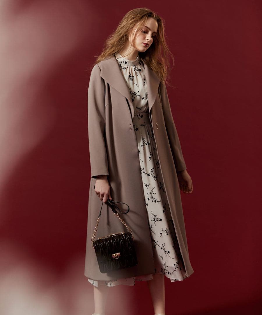【美品】Noela バックフレアオータムコート