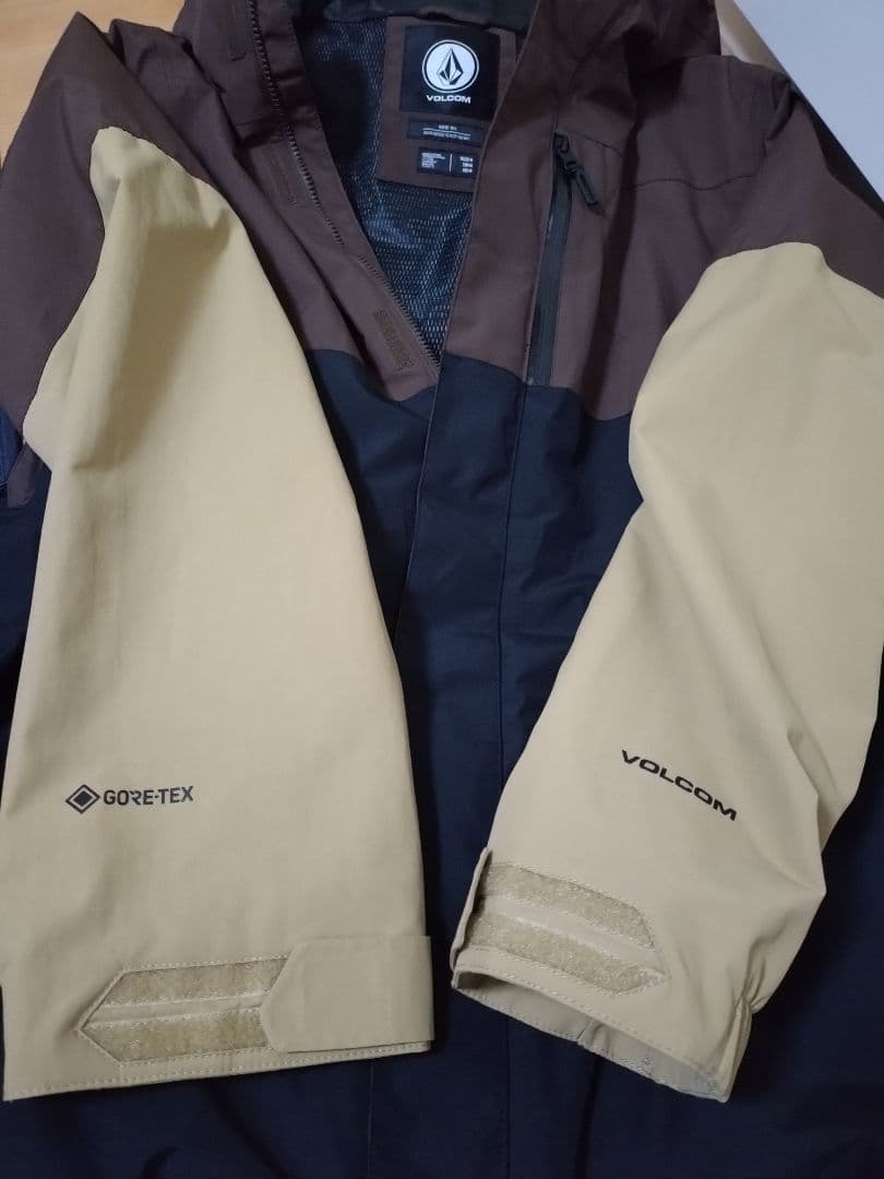 VOLCOM L GORE-TEX ジャケット ボルコム スノーボード ウェア