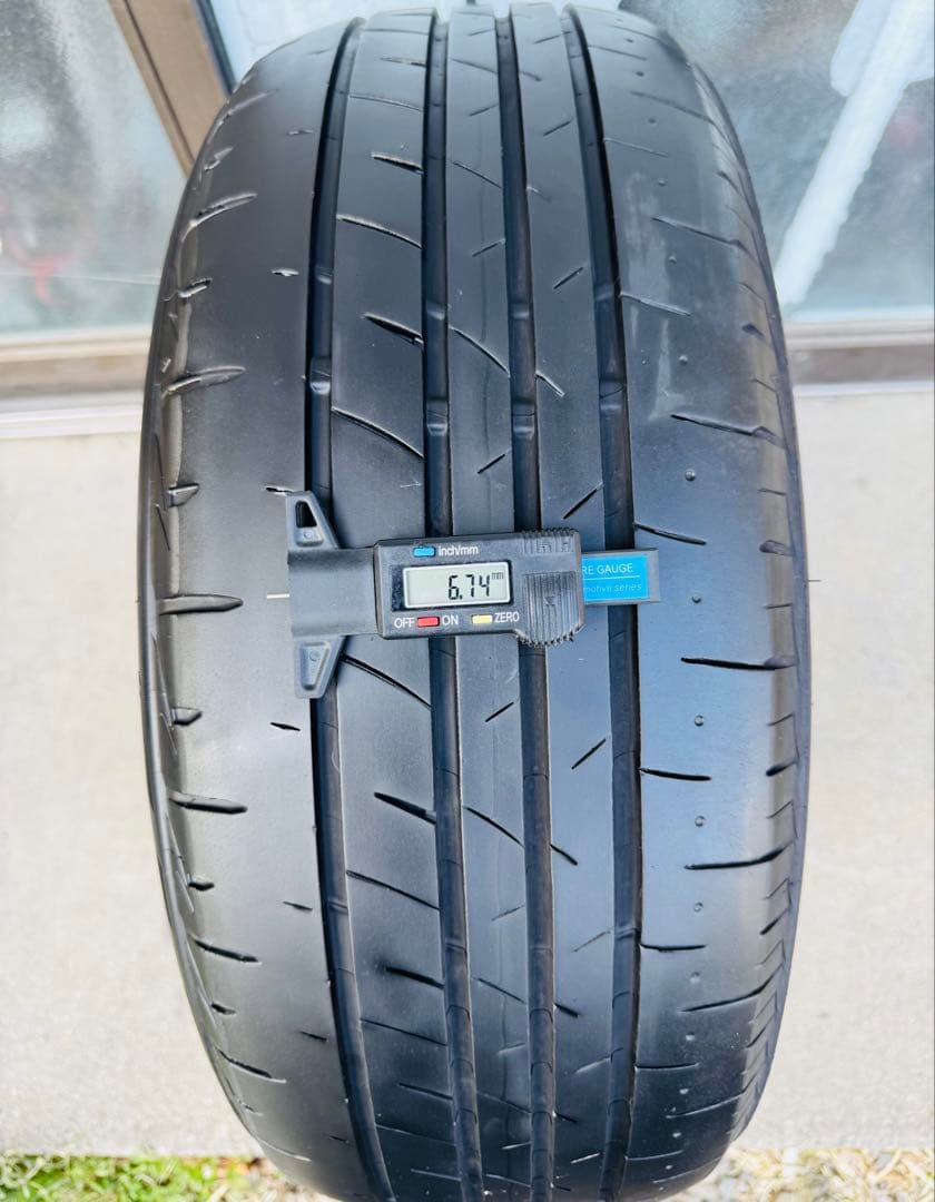 BRIDGESTONE PLAYZ 215/55/R17 94V 2022年製品
