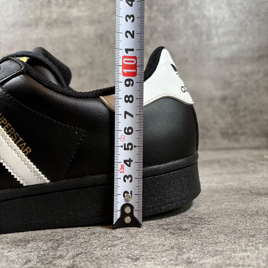 美品　adidas アディダス　スーパースター　ブラック　黒　ゴールド　30cm