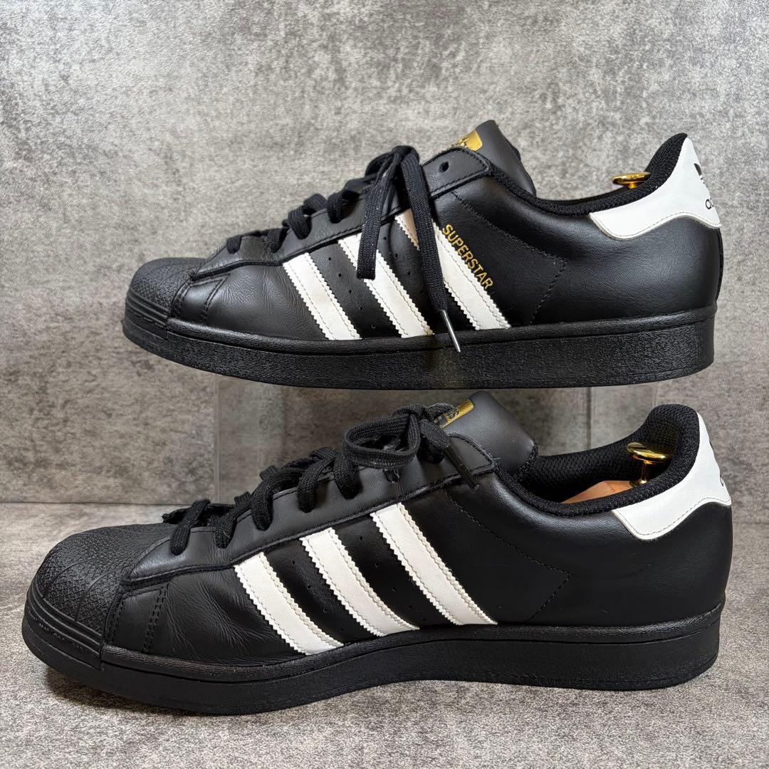 美品　adidas アディダス　スーパースター　ブラック　黒　ゴールド　30cm