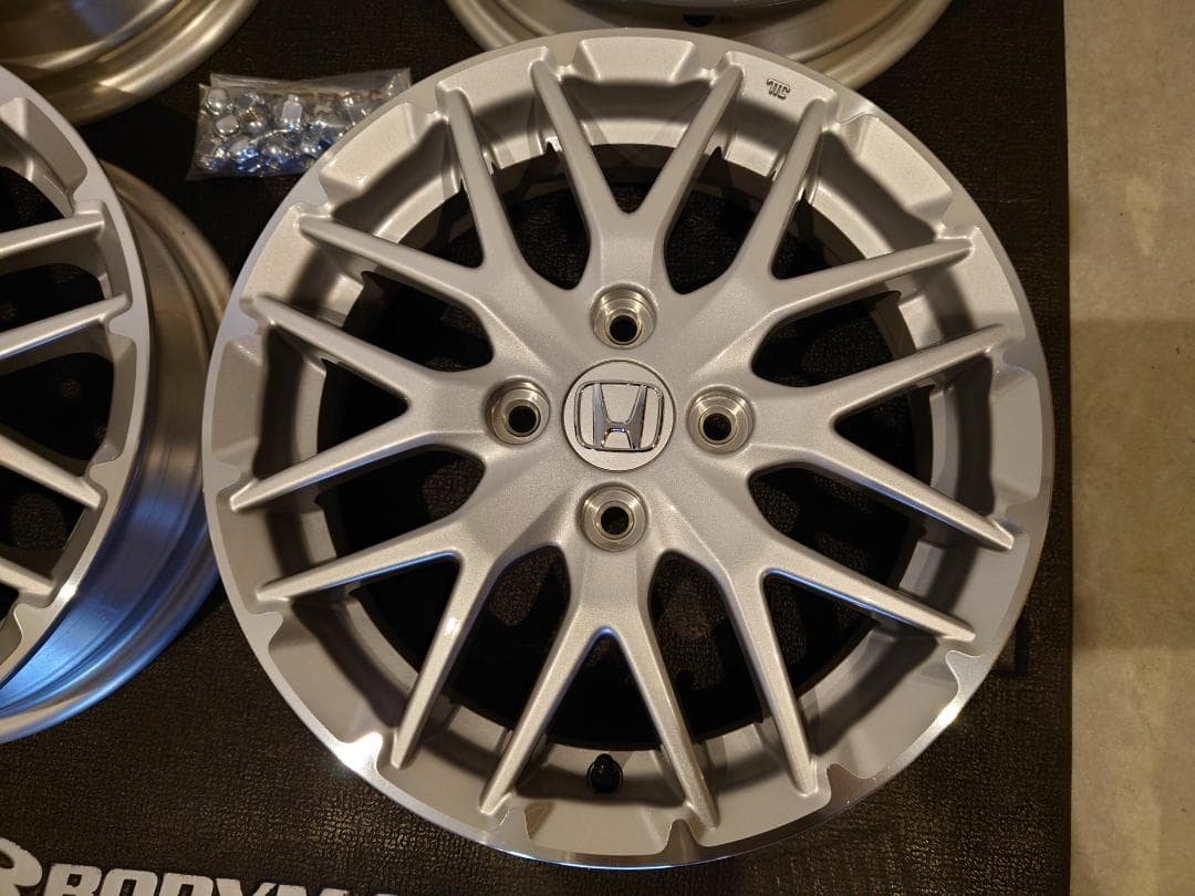 ホンダ　NBOX 純正 ホイール　美品