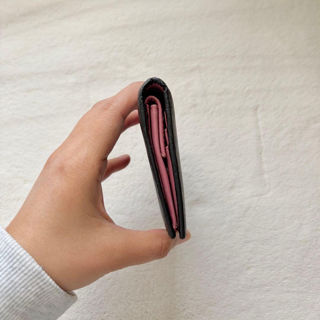 ✨正規品✨ PRADA プラダ　二つ折り財布　ゴールド金具