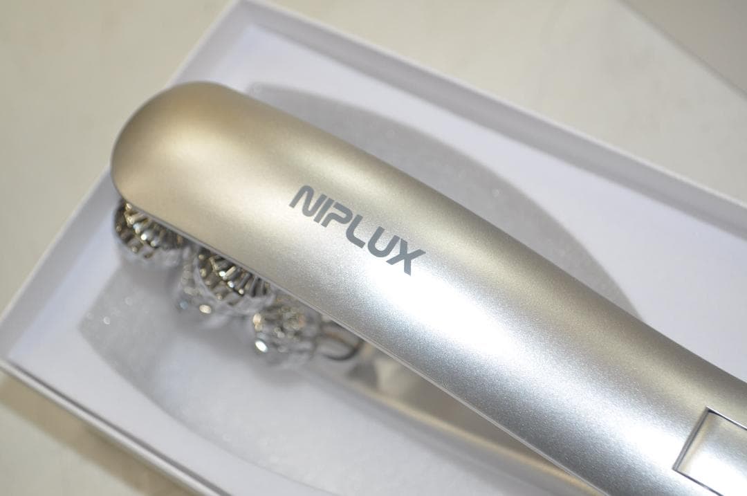 NIPLUX ニプラックス BEROLA 美顔ローラー NP-BRL23SV