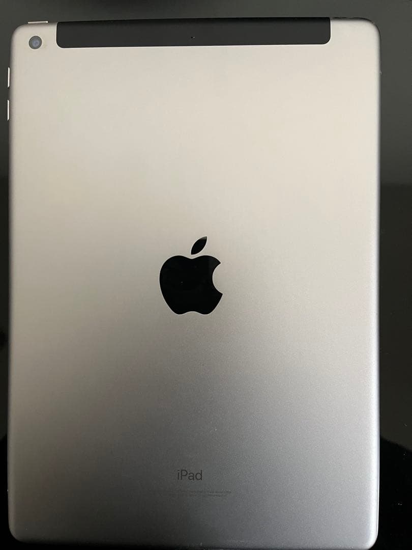 Apple iPad 第6世代本体