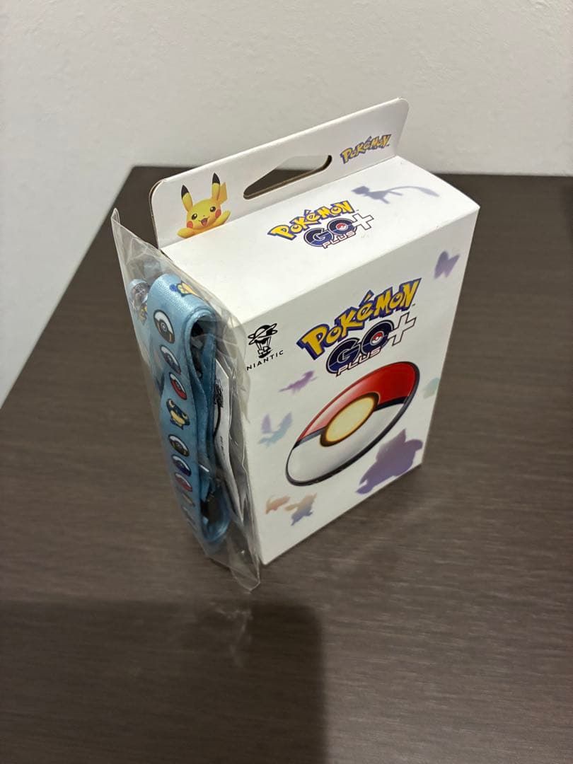 【新品未開封】Pokemon GO Plus + ストラップ付き