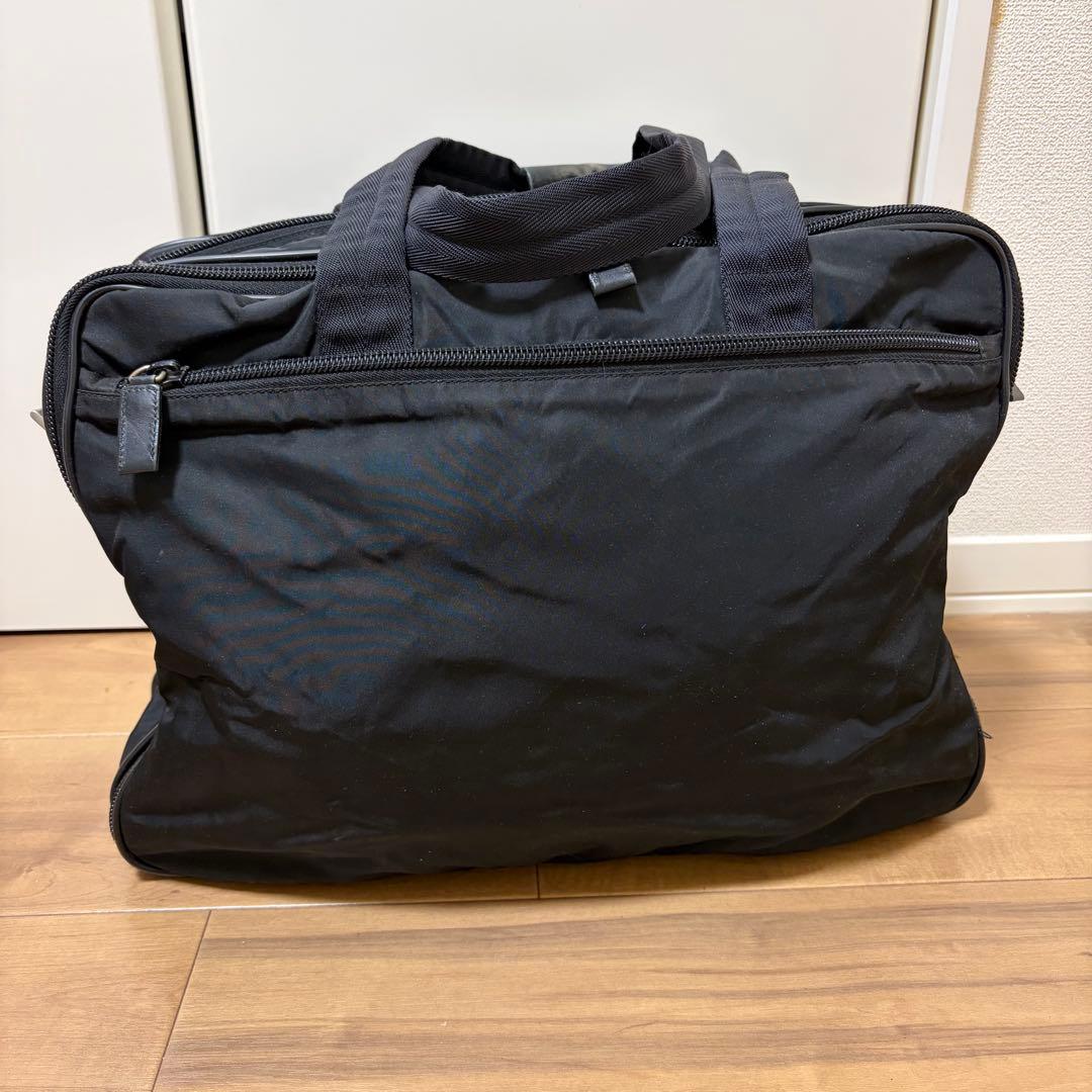 A4可 美品 PRADA ナイロン ビジネスバッグ 2way 三角プレート 黒