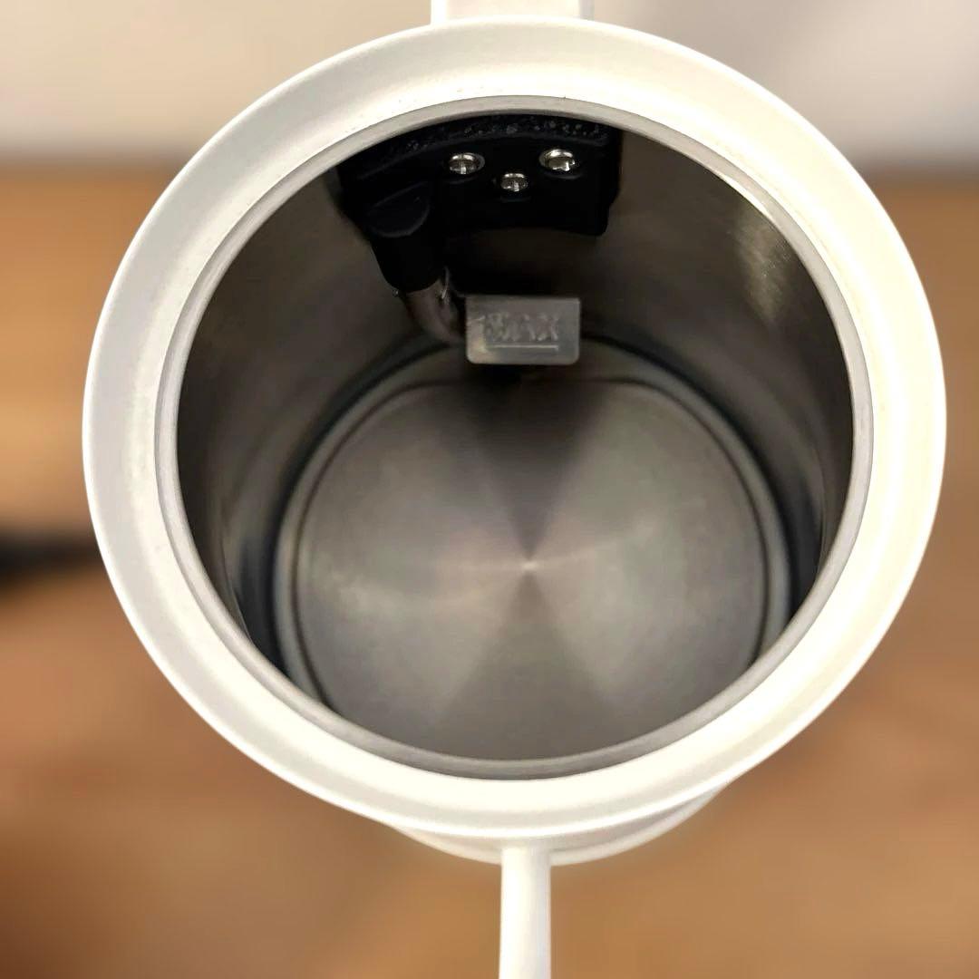 BALMUDA バルミューダ電気ケトル　ホワイト