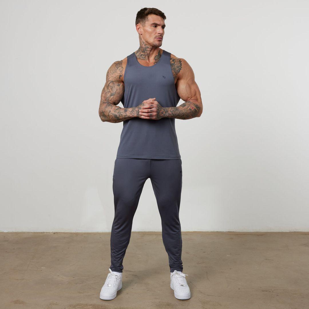 VANQUISH FITNESS タンクトップ3枚セット