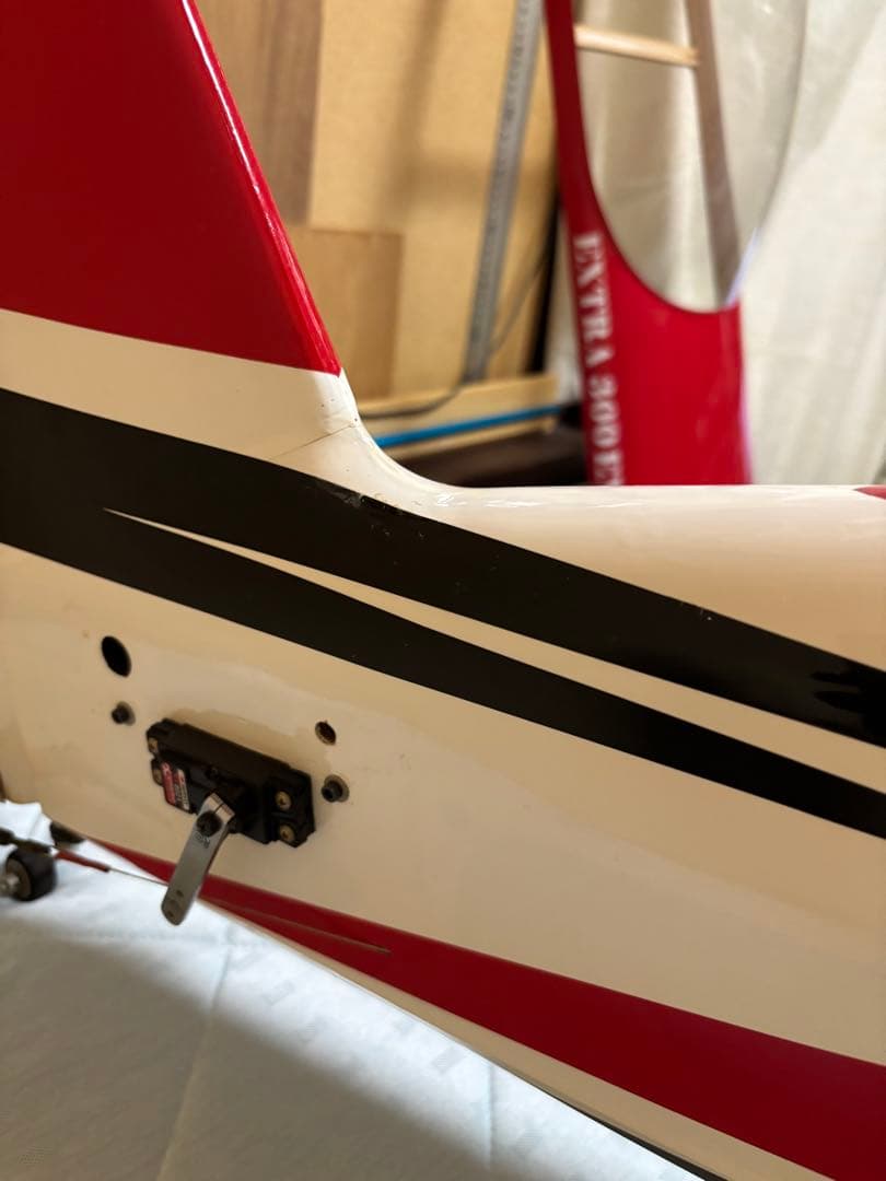 ラジコン飛行機78インチEXTRA 300 EXTREME FLIGHT