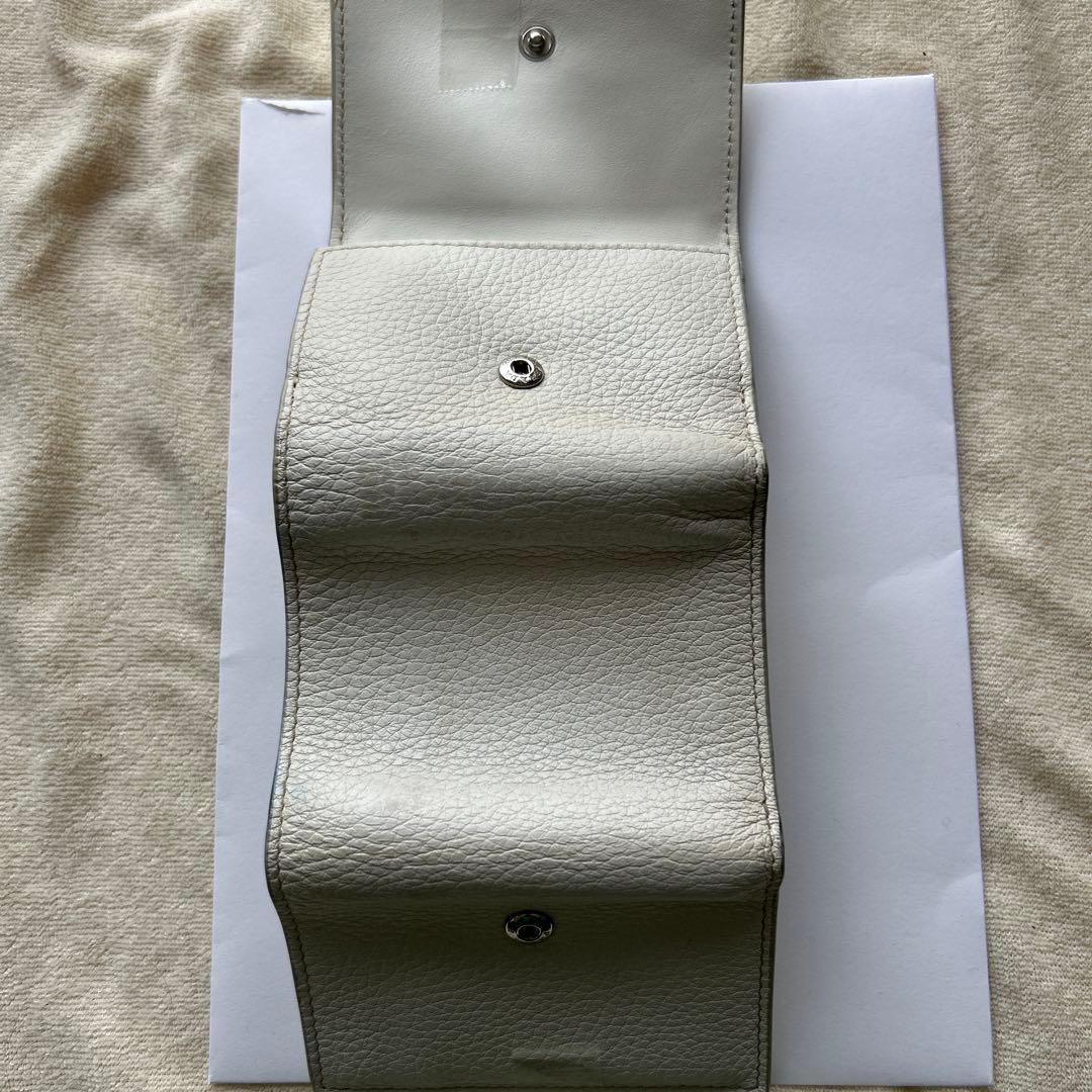 PRADA三つ折り財布
