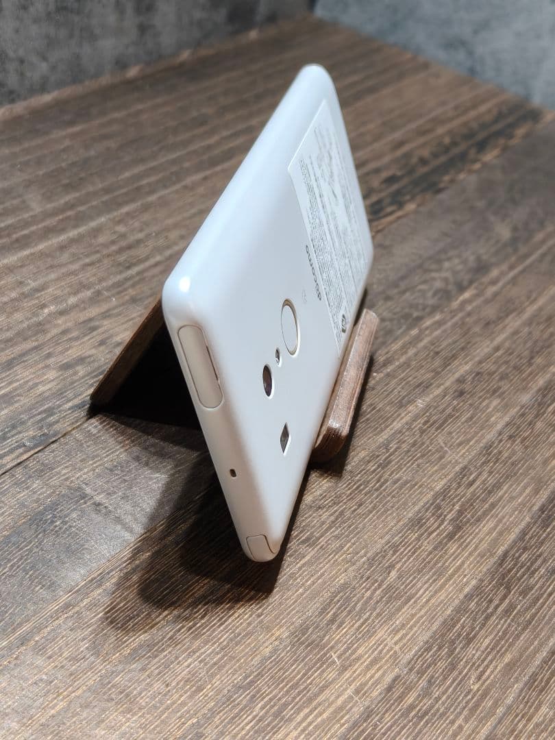 arrows Be3 F-02L SIMフリー スマホ