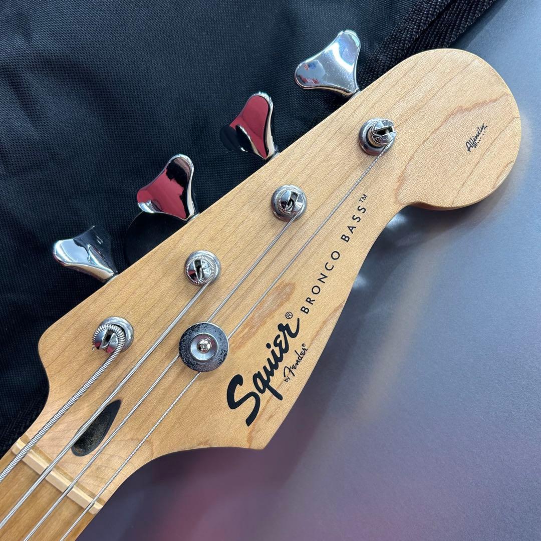Squier Bronco Bass エレキベース ギグバッグ付き